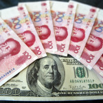 В Китае ограничили продажу долларов