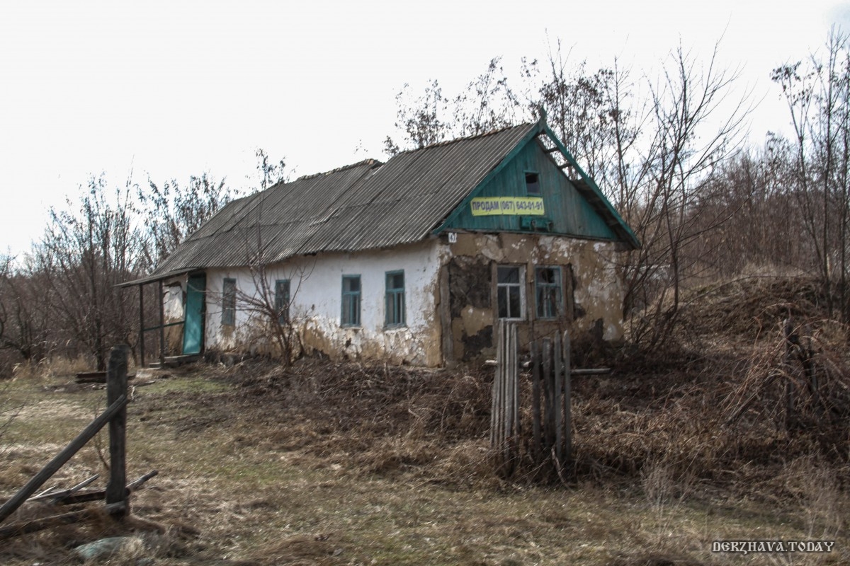 За месяц Украину покидает целый город